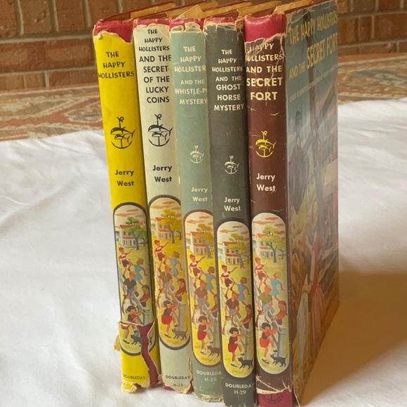 Set of 5 “Happy Hollister” books - Picture 2 of 7